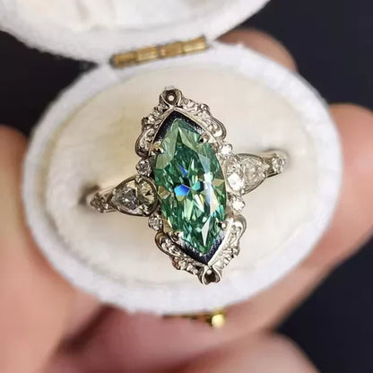 Vaelira Thornewyn Ring